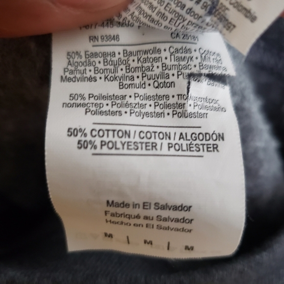 GILDAN Grey Breast Cancer Awareness Sweatshirt - Picture 5 of 5